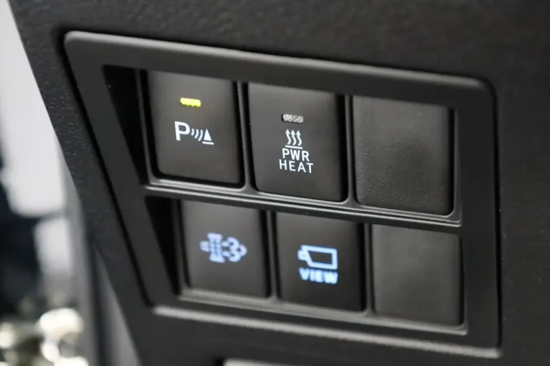 Toyota Hilux din 2023 cu 21.166 km - oferta TOY116393 - foto 10