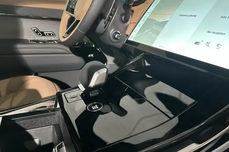 Land Rover Range Rover Sport din 2025 cu 10 km - oferta LAN116403 - foto 11