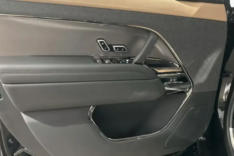 Land Rover Range Rover Sport din 2025 cu 10 km - oferta LAN116403 - foto 13