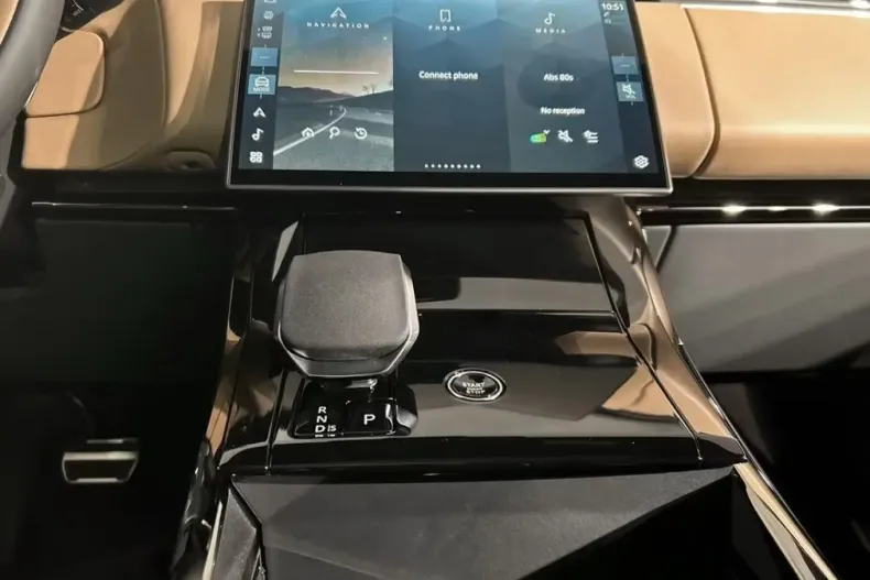 Land Rover Range Rover Sport din 2025 cu 10 km - oferta LAN116403 - foto 14