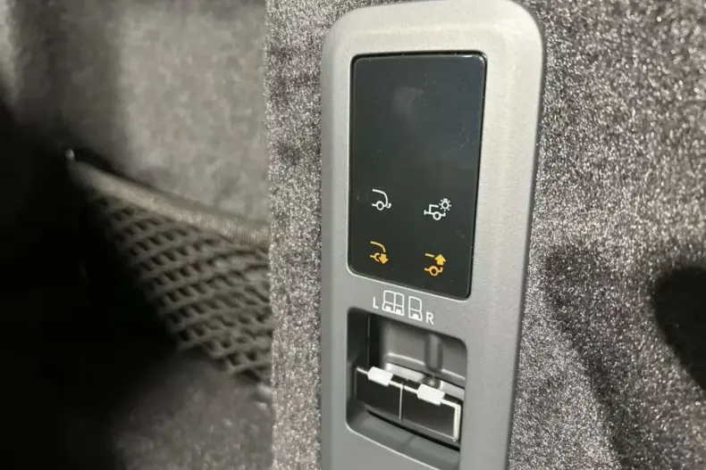 Land Rover Range Rover Sport din 2025 cu 10 km - oferta LAN116403 - foto 16