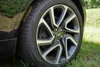 Land Rover Discovery din 2024 cu 5.542 km - oferta LAN116406 - foto 6