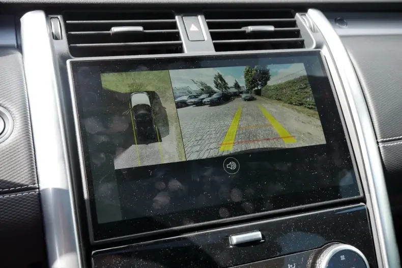 Land Rover Discovery din 2024 cu 5.542 km - oferta LAN116406 - foto 15