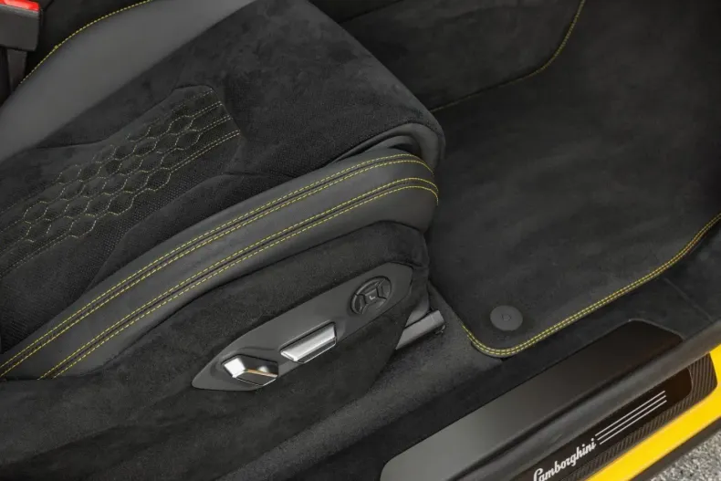 Lamborghini Urus din 2023 cu 17.300 km - oferta LAM116411 - foto 27