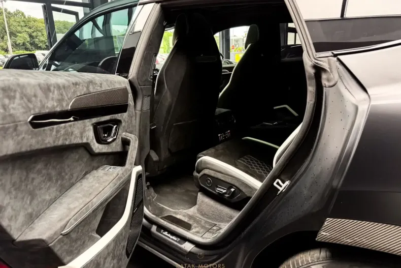 Lamborghini Urus din 2023 cu 18.626 km - oferta LAM116413 - foto 26