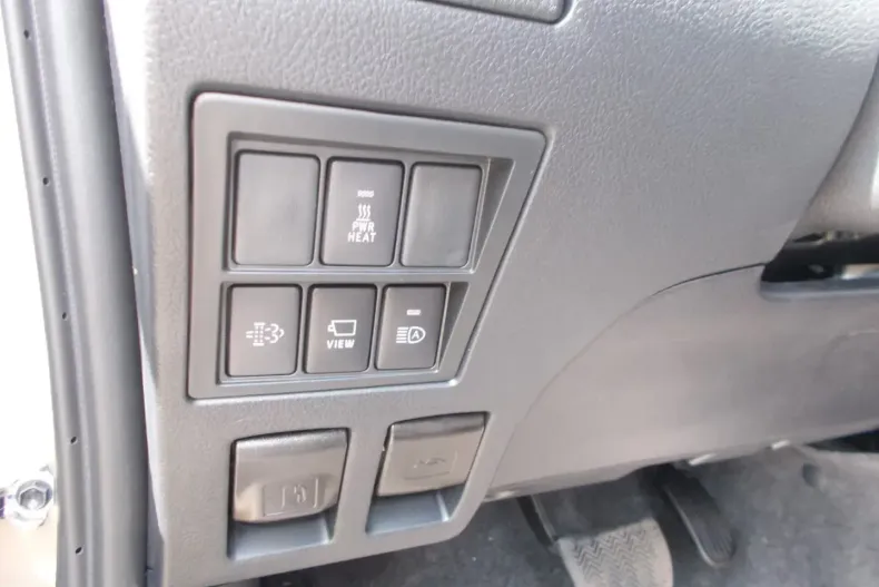 Toyota Hilux din 2025 cu 424 km - oferta TOY116416 - foto 7