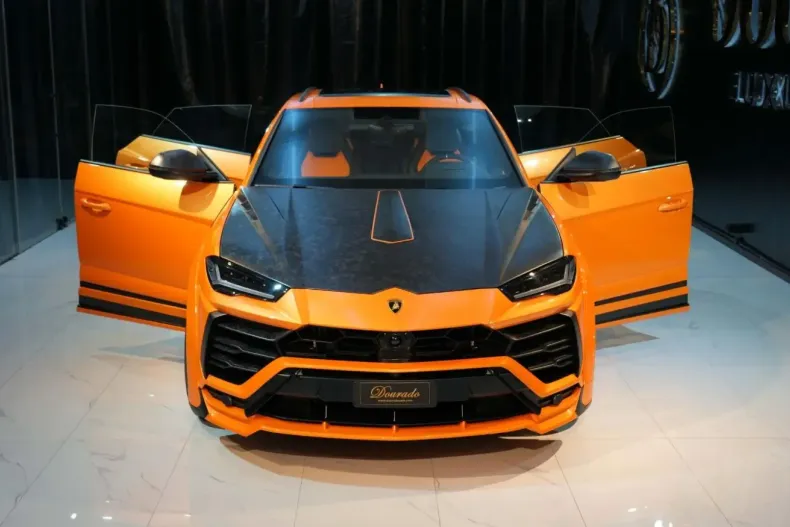 Lamborghini Urus din 2023 cu 4.015 km - oferta LAM116421 - foto 2