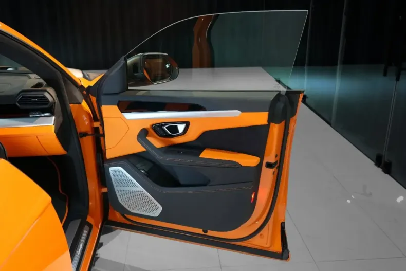 Lamborghini Urus din 2023 cu 4.015 km - oferta LAM116421 - foto 14