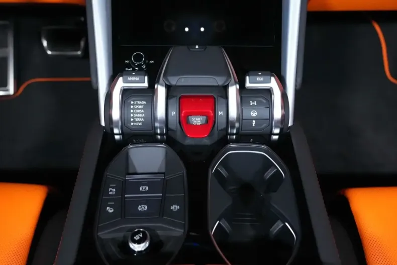 Lamborghini Urus din 2023 cu 4.015 km - oferta LAM116421 - foto 18