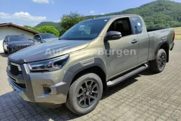 Toyota Hilux din 2025 - oferta TOY116424