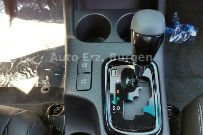 Toyota Hilux din 2025 cu 10 km - oferta TOY116424 - foto 5