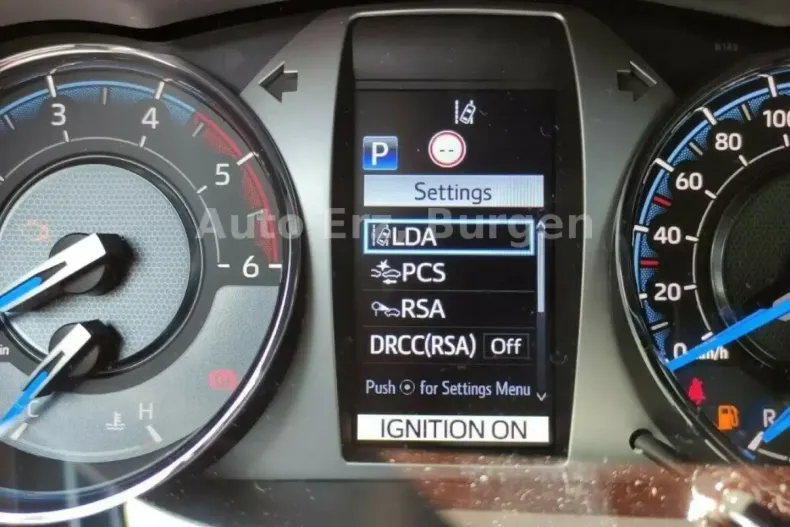 Toyota Hilux din 2025 cu 10 km - oferta TOY116424 - foto 7