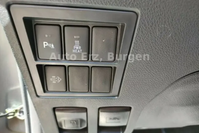 Toyota Hilux din 2025 cu 10 km - oferta TOY116424 - foto 12