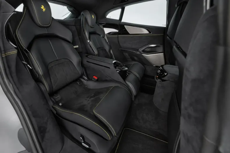 Ferrari Purosangue din 2024 cu 2.400 km - oferta FER116427 - foto 17