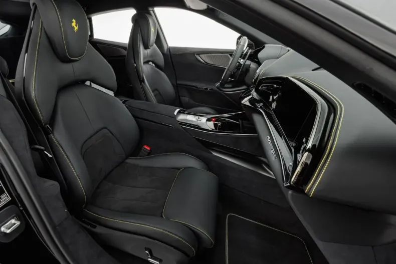 Ferrari Purosangue din 2024 cu 2.400 km - oferta FER116427 - foto 18