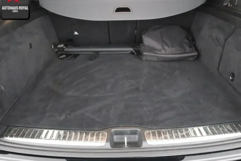 Mercedes-Benz GLE 350 din 2022 cu 75.239 km - oferta MER116439 - foto 12