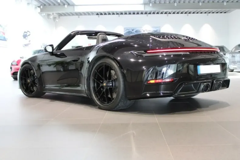 Porsche 911 din 2025 cu 2.670 km - oferta POR116454 - foto 6