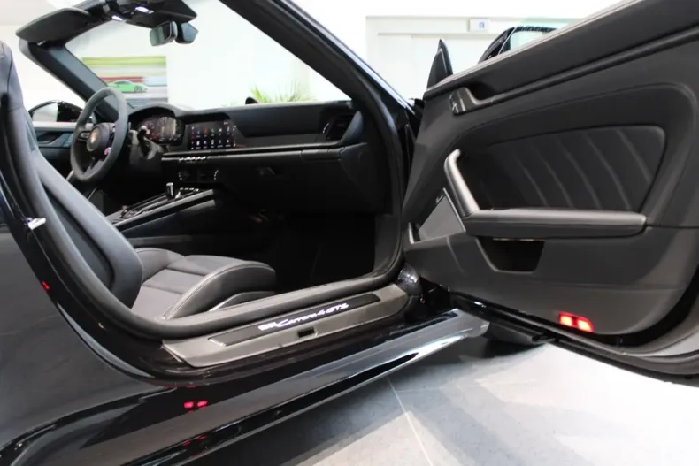 Porsche 911 din 2025 cu 2.670 km - oferta POR116454 - foto 12