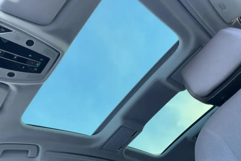 Audi A8 din 2023 cu 39.828 km - oferta AUD116456 - foto 16