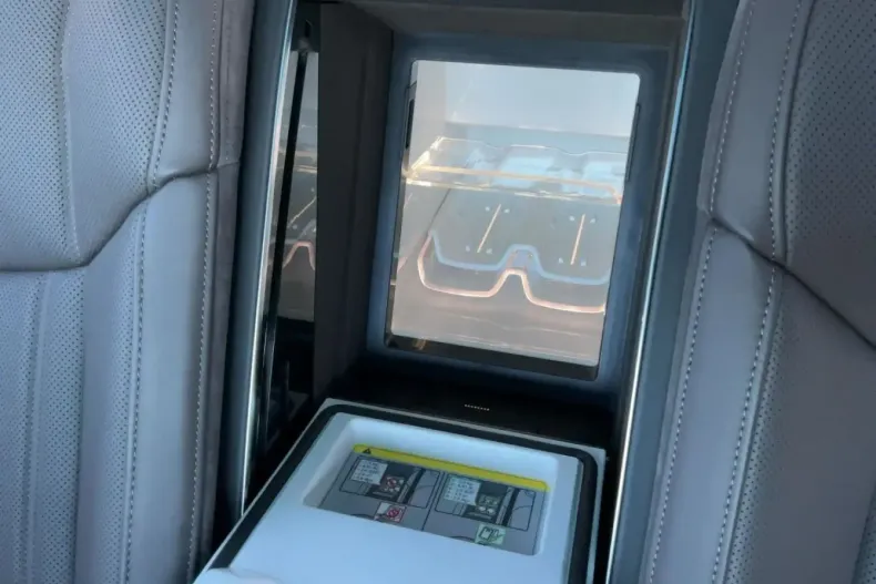 Audi A8 din 2023 cu 39.828 km - oferta AUD116456 - foto 18