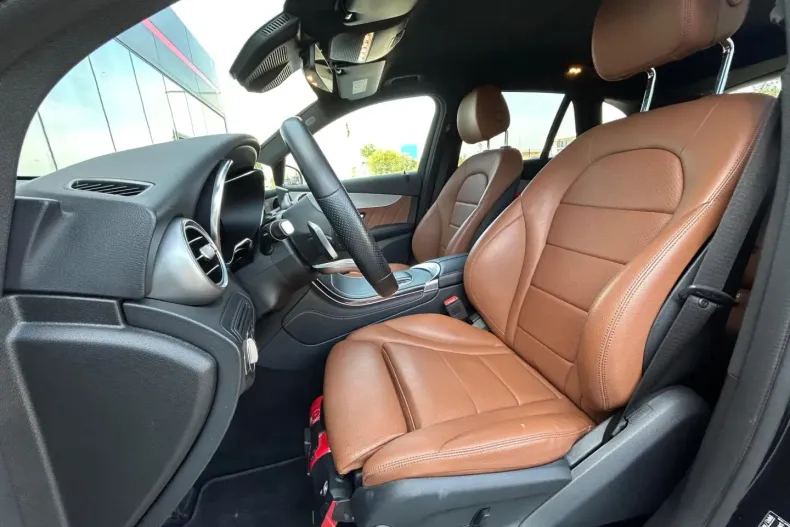 Mercedes-Benz GLC 200 din 2020 cu 86.494 km - oferta MER116460 - foto 13