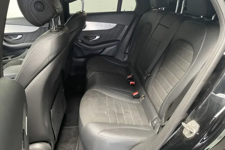 Mercedes-Benz GLC 200 din 2021 cu 92.079 km - oferta MER116469 - foto 6