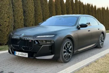 BMW M760 din 2024 - oferta BMW116470