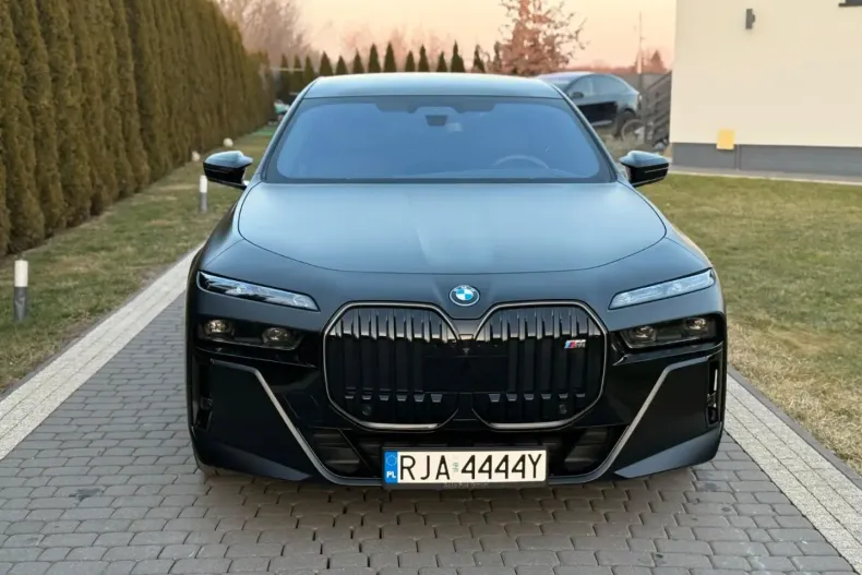 BMW M760 din 2024 cu 14.000 km - oferta BMW116470 - foto 2