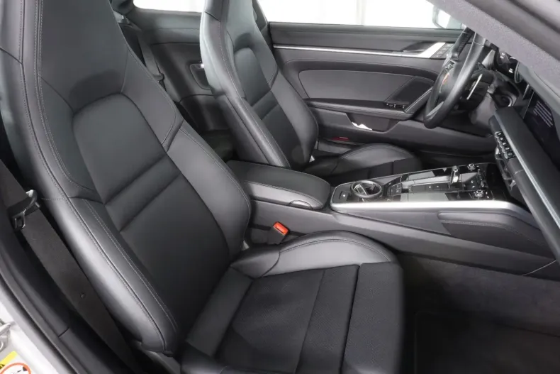 Porsche 992 din 2024 cu 12.802 km - oferta POR116471 - foto 13