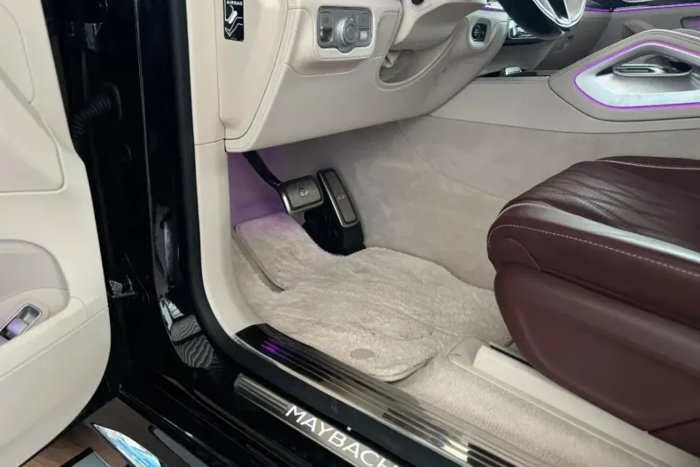 Mercedes-Benz GLS 600 din 2024 cu 13.000 km - oferta MER116475 - foto 12