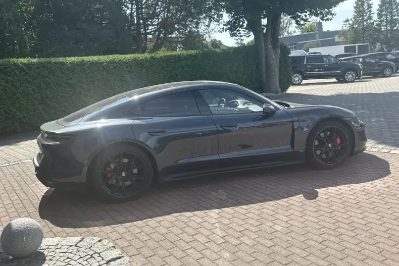 Porsche Taycan din 2022 cu 49.850 km - oferta POR116478 - foto 4