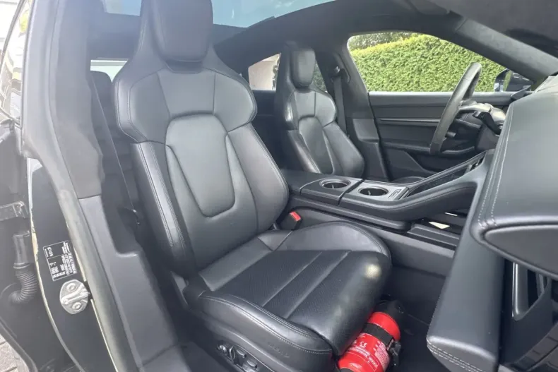 Porsche Taycan din 2022 cu 49.850 km - oferta POR116478 - foto 10