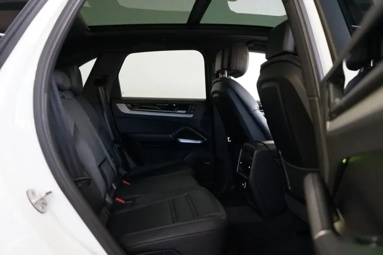 Porsche Cayenne din 2024 cu 52.500 km - oferta POR116484 - foto 10