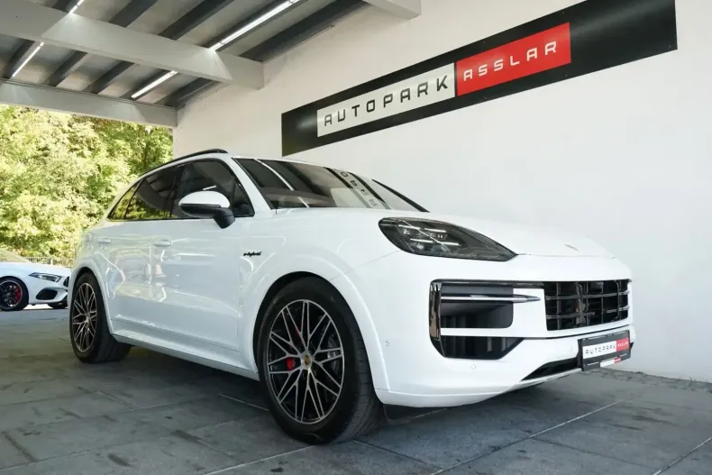 Porsche Cayenne din 2024 cu 52.500 km - oferta POR116486 - foto 3