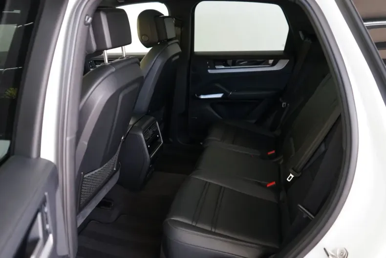 Porsche Cayenne din 2024 cu 52.500 km - oferta POR116486 - foto 20