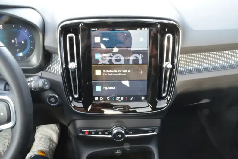 Volvo XC40 din 2024 cu 15.000 km - oferta VOL116489 - foto 19