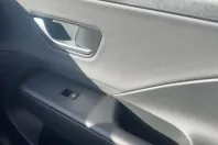 Hyundai KONA din 2024 cu 4.360 km - oferta HYU116496 - foto 22