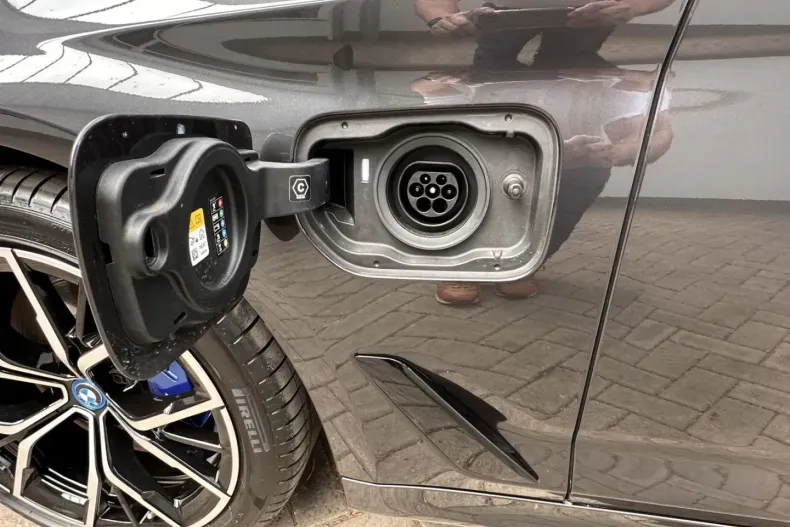 BMW 545 din 2022 cu 15.500 km - oferta BMW116502 - foto 26