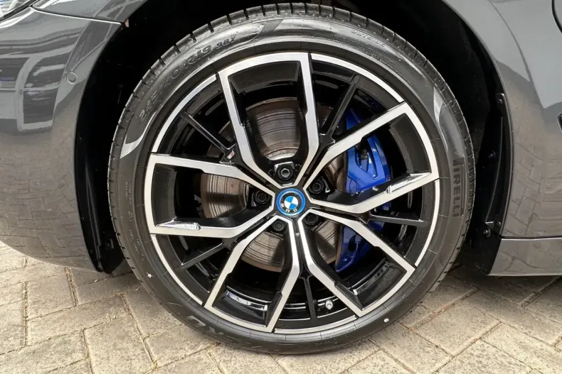 BMW 545 din 2022 cu 15.500 km - oferta BMW116502 - foto 29