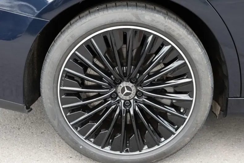 Mercedes-Benz E 450 din 2023 cu 23.670 km - oferta MER116509 - foto 6