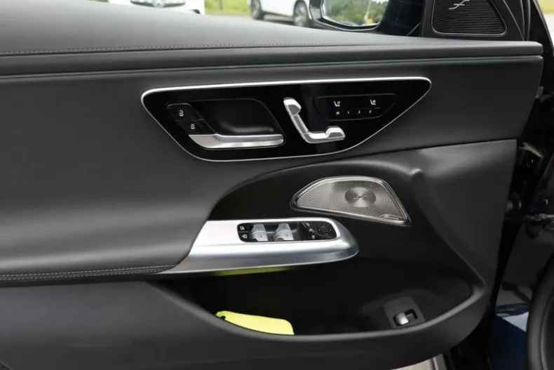 Mercedes-Benz E 450 din 2023 cu 23.670 km - oferta MER116509 - foto 23