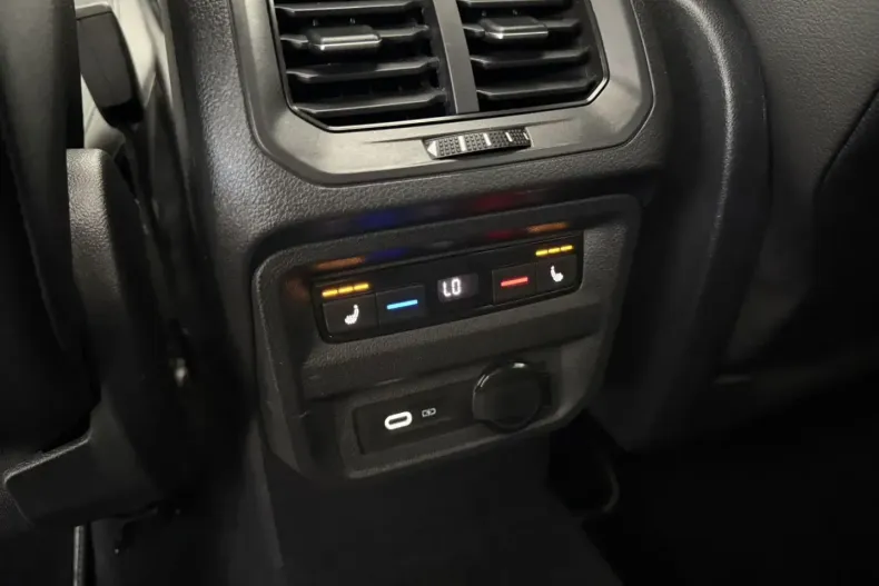 Volkswagen Tiguan Allspace din 2021 cu 75.200 km - oferta VOL116513 - foto 30