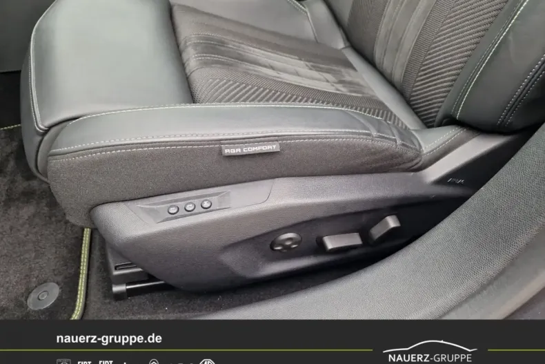 Peugeot 408 din 2023 cu 60.100 km - oferta PEU116520 - foto 12