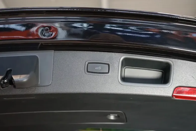 Porsche Macan din 2023 cu 15.800 km - oferta POR116521 - foto 26