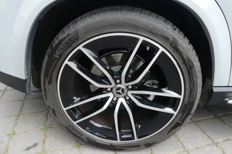 Mercedes-Benz GLE 400 din 2023 cu 32.948 km - oferta MER116541 - foto 29