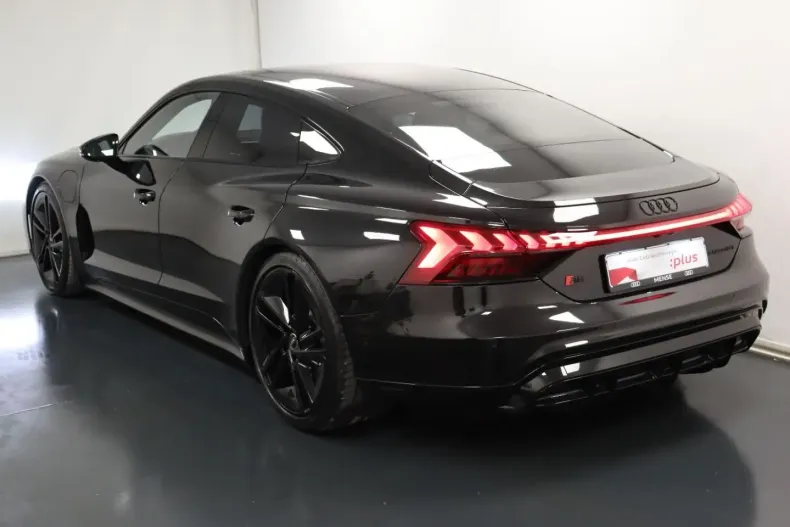 Audi RS e-tron GT din 2023 cu 21.010 km - oferta AUD116547 - foto 2