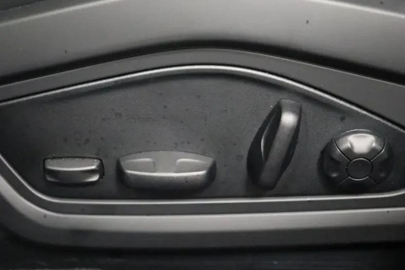 Audi RS e-tron GT din 2023 cu 21.010 km - oferta AUD116547 - foto 6