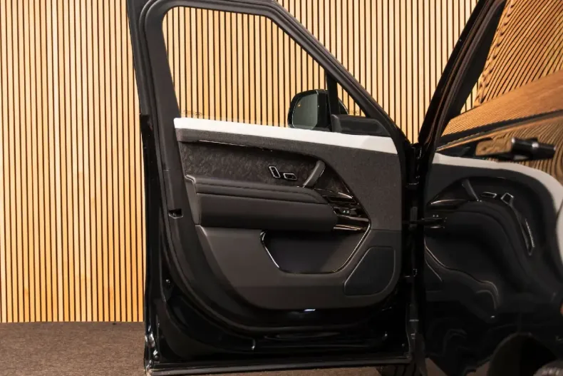 Land Rover Range Rover Sport din 2024 cu 2.062 km - oferta LAN116573 - foto 16