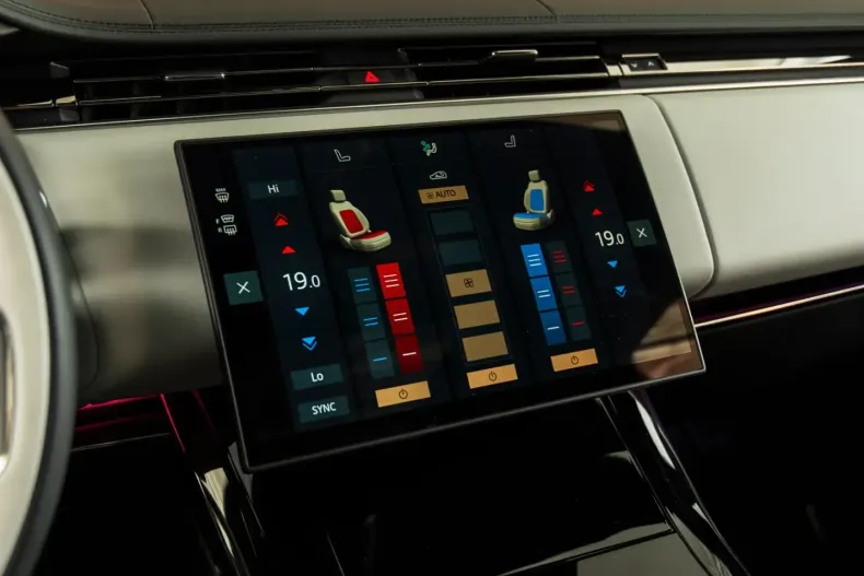 Land Rover Range Rover Sport din 2024 cu 2.062 km - oferta LAN116573 - foto 22