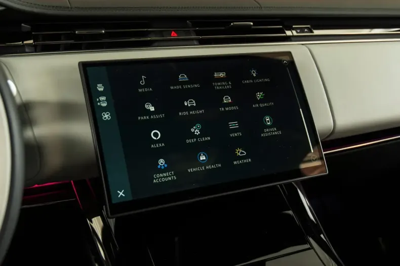 Land Rover Range Rover Sport din 2024 cu 2.062 km - oferta LAN116573 - foto 24